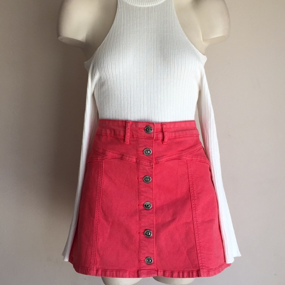 Dresses & Skirts - Pink skirt denim Button Front NWT